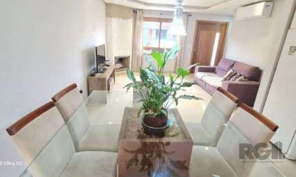 Casa para venda com 3 dormitórios, sendo 3 suítes e 2 vagas no residencial Jardins do Prado