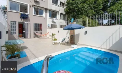 Casa com 3 quartos à venda na Rua Conselheiro Xavier da Costa, 2455, Ipanema, Porto Alegre