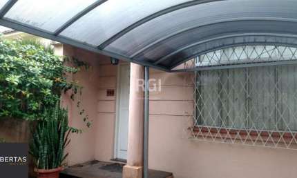 Casa para Venda - 140m², 3 dormitórios, 3 vagas - Santo Antonio