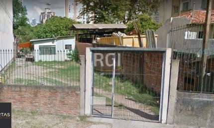 Terreno para Venda - 296m², 0 dormitórios, Partenon