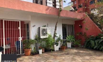 Casa para Venda - 200m², 3 dormitórios, sendo 1 suites, 2 vagas - Chácara das Pedras