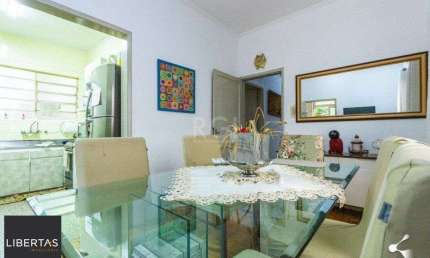 Casa para Venda - 221m², 4 dormitórios, sendo 1 suites, 2 vagas - São Geraldo