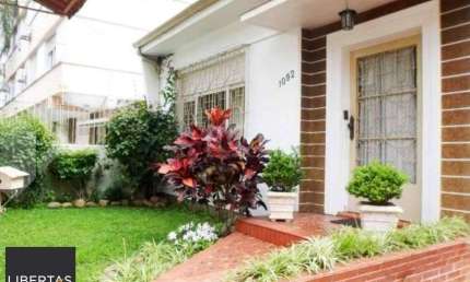 Casa para Venda - 150m², 3 dormitórios, 2 vagas - Santana