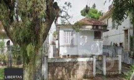 Casa para Venda - 330m², 3 dormitórios, 3 vagas - Petrópolis