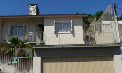 Casa para Venda - 348m², 3 dormitórios, sendo 1 suites, 2 vagas - Medianeira