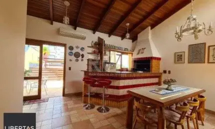 Cobertura para Venda - 263.45m², 3 dormitórios, sendo 1 suites, 2 vagas - Mont Serrat