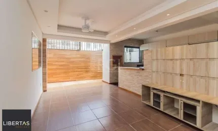 Casa em condomínio com 3 dormitórios, churrasqueira e 1 vaga de garagem no bairro Ipanema