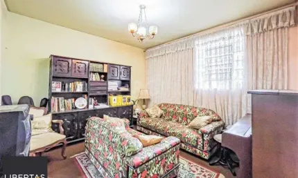 Casa para Venda - 212m², 3 dormitórios, 3 vagas - Azenha