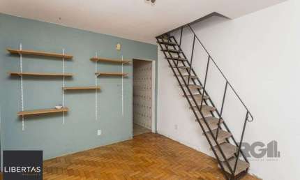Cobertura para Venda - 69.54m², 2 dormitórios, Cidade Baixa