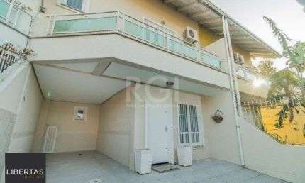 Casa para Venda - 137m², 3 dormitórios, sendo 3 suites, 2 vagas - Hípica