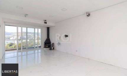 Casa para Venda - 377m², 4 dormitórios, sendo 2 suítes, 3 vagas - Teresópolis