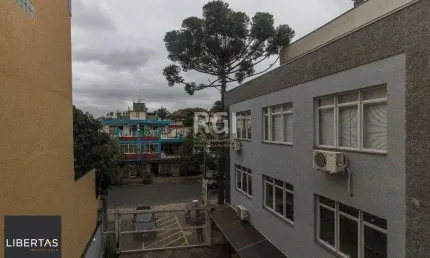 Sala Conjunto com 133.25m² com 3 vagas no Partenon !!!