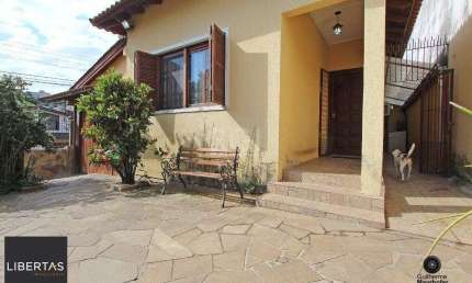 Casa para Venda - 150m², 2 dormitórios, 2 vagas - Nonoai