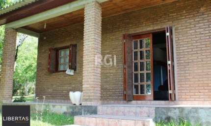 Sítio para Venda - 100m², 3 dormitórios, 9 vagas - Pinheiro