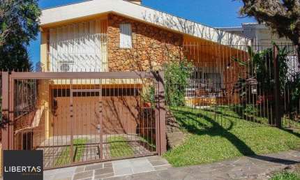 Casa para Venda - 262m², 3 dormitórios, sendo 1 suites, 4 vagas - Jardim Itu Sabará