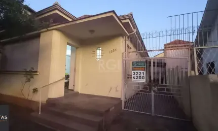 Casa com 3 quartos à venda na Avenida Ceará, 1838, São João, Porto Alegre