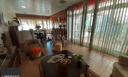 Casa para venda - 290m², 3 dormitórios, sendo 1 suites, 3 vagas - menino deus