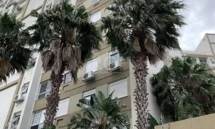 Lindo apartamento com vista e posição solar privilegiada.