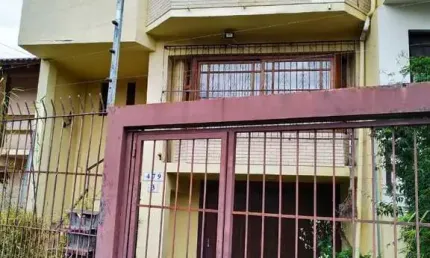 Casa com 220m², 3 dormitorios, suite, 4 vagas de garagem cobertas, bairro ipanema, em porto alegre, rs