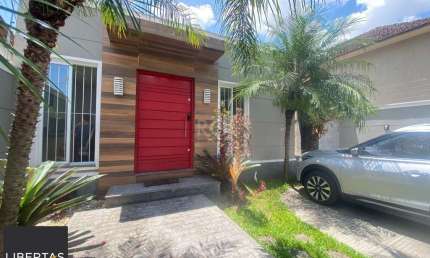 Casa com 3 quartos à venda na Rua José Scutari, 218, Passo da Areia, Porto Alegre