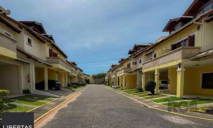 Casa Condominio para Venda - 202m², 3 dormitórios, sendo 1 suites, 2 vagas - Ipanema/ Jardim Verde