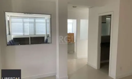 Sala comercial na Getúlio Vargas com 81,92m² privativos