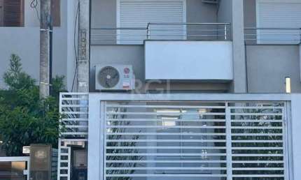 Sobrado para Venda - 132.69m², 2 dormitórios, sendo 1 suites, 1 vaga - Hípica