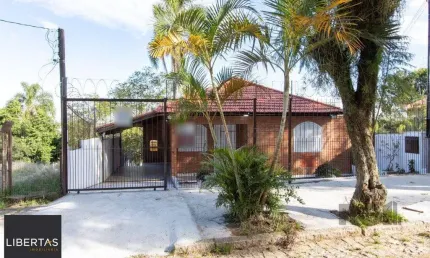 Casa para Venda - 200m², 3 dormitórios, 2 vagas - Cavalhada