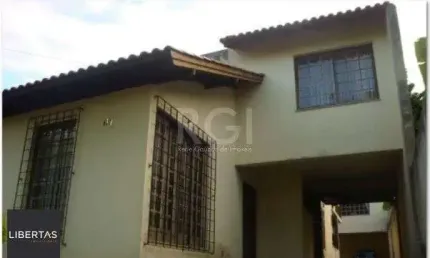 Casa para Venda - 240m², 4 dormitórios, sendo 1 suites, 4 vagas - Nonoai