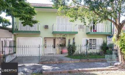 Casa para Venda - 280m², 3 dormitórios, sendo 1 suites, 2 vagas - Nonoai
