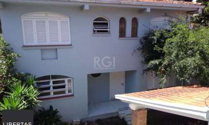 Casa para Venda - 300m², 4 dormitórios, 4 vagas - Menino Deus