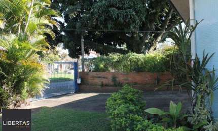 Casa para Venda - 221m², 3 dormitórios, sendo 1 suites, 4 vagas - Tristeza