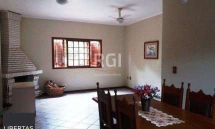Casa para Venda - 250m², 5 dormitórios, sendo 3 suites, 2 vagas - Ipanema