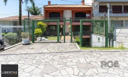 Casa para venda - 572m², 5 dormitórios, sendo 1 suites, cavalhada