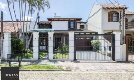 Casa para Venda - 238.68m², 4 dormitórios, sendo 1 suites, 4 vagas - Ipanema