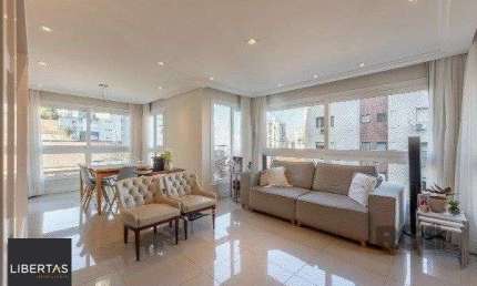 Vende-se amplo apartamento 3 dorm c/ suíte, 3 vagas, churrasqueira, lareira - 113m² - Bela Vista