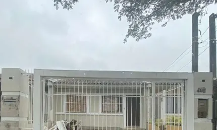 Casa com 2 quartos à venda na Rua Doutor Raphael Loro, 405, Hípica, Porto Alegre