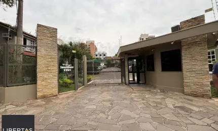 Excelente Casa em Condomínio Fechado 2 Dormitórios Recém Reformada