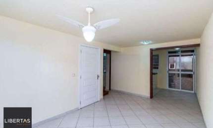 Casa em condomínio com 3 dormitórios, suíte, espaço gourmet.