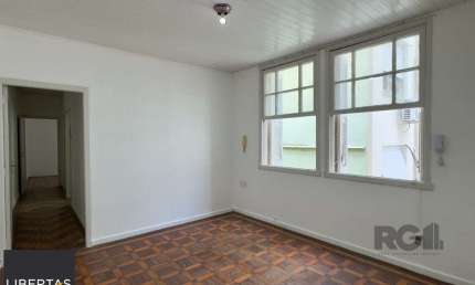 APARTAMENTO 2 DORMITÓRIOS AMPLO NO CENTRO HISTÓRICO