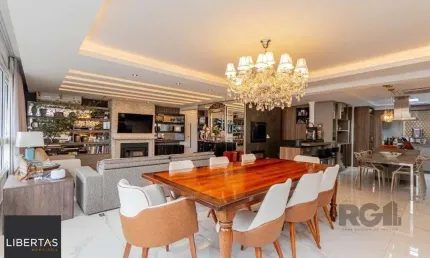 Apartamento com 209 m² privativos sendo 3 suítes, 4 elevadores, 3 vagas de garagens, à venda no bairro higienópolis