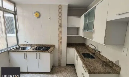 Apartamento com 02 dormitório no Bairro Floresta em Porto Alegre.