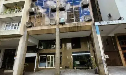 EXCELENTE SALA COMERCIAL NO CENTRO DA CIDADE DE PORTO ALEGRE