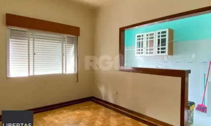 Apartamento 1 dormitório, de frente, com ótima posição solar, no centro histórico