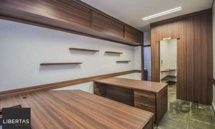 Sala comercial de 44,10m², semi mobiliada, no bairro Independência