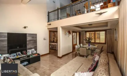 Casa com 3 quartos à venda na Travessa Miguel Pereira, 120, Medianeira, Porto Alegre