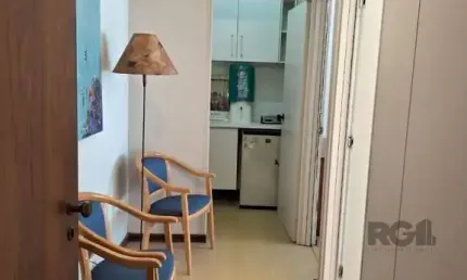 Sala comercial à venda na Rua Felipe Camarão, 736, Rio Branco, Porto Alegre