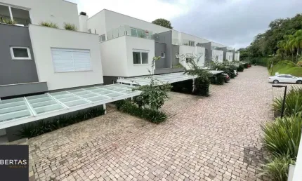 Casa em condomínio fechado com 3 quartos à venda na Rua Doutor Ney de Castilhos Ferreira, 300, Pedra Redonda, Porto Alegre