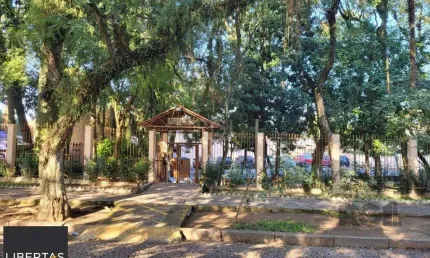 Sobrado para Venda - 36m², 2 dormitórios, 1 vaga - Guarujá, Porto Alegre