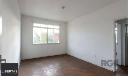 Apartamento à Venda - 2 Dormitórios na Av. Do Forte.